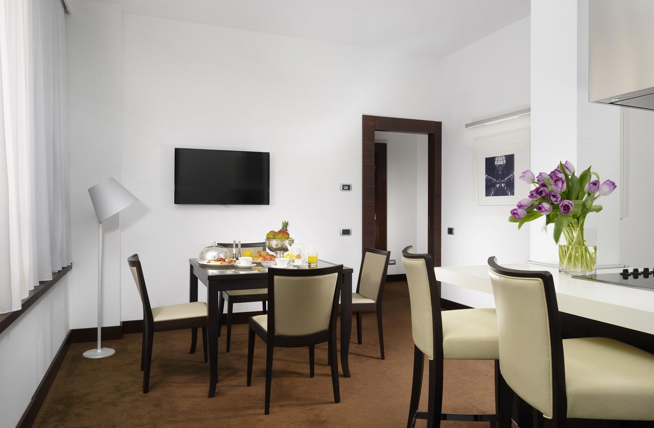 Milano Castello Luxury Apartment Bagian luar foto